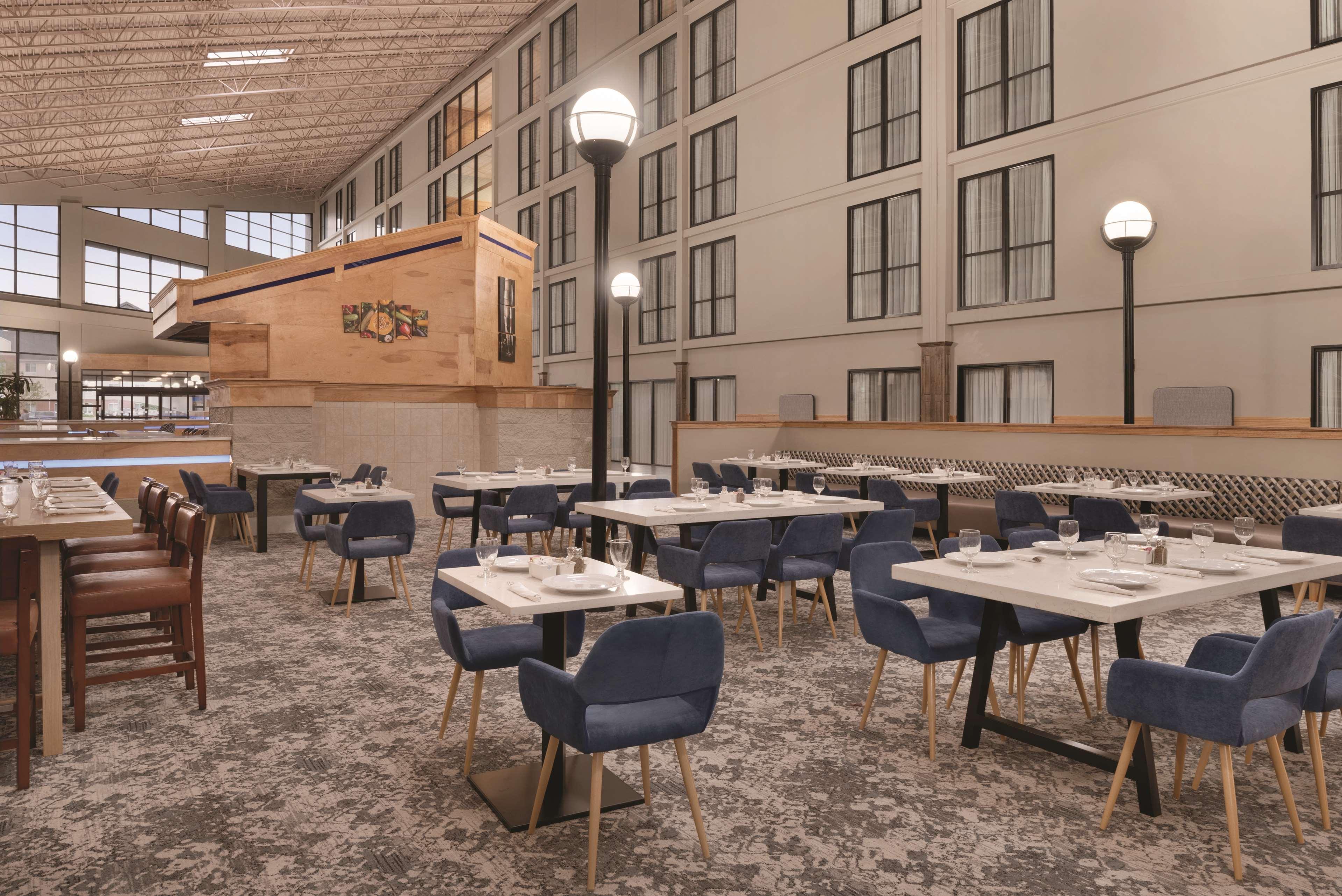 Wyndham Garden Conference Center Champaign - Urbana 호텔 외부 사진